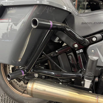 Nasty Hog（ナスティーホッグ）/ Performance Bag Guards for Low Rider S/ST|ブラインドタイガー | Blindtiger | ハーレーパーツ&アパレル